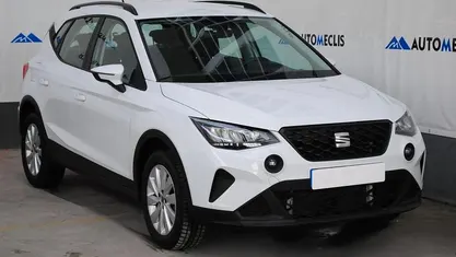 Usado 2023 Seat Arona Style SUV | € 18.500 (Bom preço)