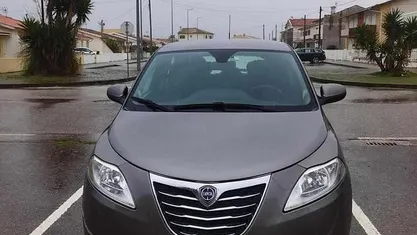 Antracite Usado 2013 Lancia Ypsilon Citadino | € 4.700 (Bom preço)