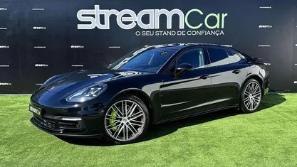 Usado Porsche Panamera 462 HP (339 kW) 2019 Preto