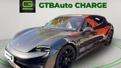 Usado 2023 Porsche Taycan Sedan | € 99.499