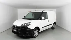 Branco Usado 2022 Fiat Doblò Lounge Monovolume | € 13.680 (Preço justo)