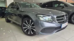 Cinza Usado 2019 Mercedes E300 Avantgarde Sedan | € 33.990 (Bom preço)