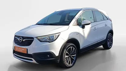 Usado Opel Crossland X Innovation 110 HP (80 kW) 2018 Branco SUV