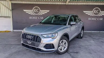 Cinzento Usado 2021 Audi Q3 SUV | € 28.500 (Preço justo)