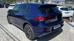 Azul Usado 2023 VW Golf VIII Life | € 20.900 (Bom preço)