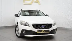 Usado 2014 Volvo V40 CC Carrinha | € 12.480 (Preço justo)