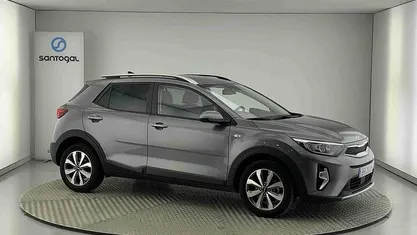 Cinzento Usado 2025 Kia Stonic SUV | € 17.990 (Preço justo)