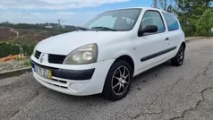 Branco Usado 2005 Renault Clio II | € 1.700