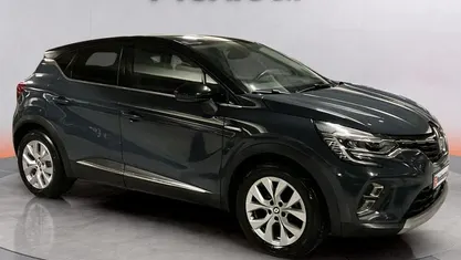 Usado 2022 Renault Captur Zen SUV | € 14.990 (Bom preço)