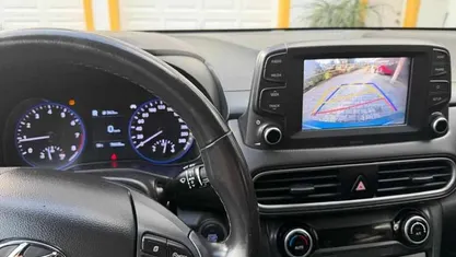 Usado Hyundai Kauai 120 HP (88 kW) 2019 Azul SUV