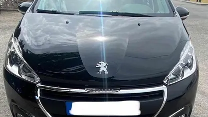 Usado 2017 Peugeot 208 Citadino | € 9.900 (Bom preço)