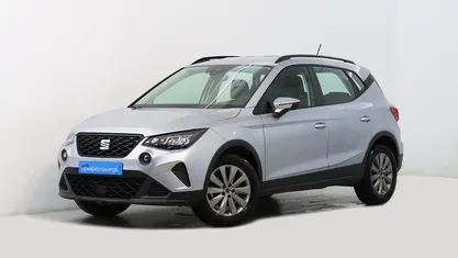 Cinzento Usado 2022 Seat Arona SUV | € 15.900 (Preço justo)