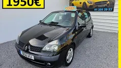 Preto Usado 2003 Renault Clio II | € 1.950 (Bom preço)