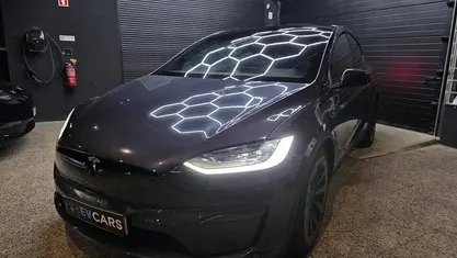 Cinzento Usado 2023 Tesla Model X SUV | € 83.900 (Preço justo)