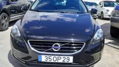 Preto Usado 2014 Volvo V40 Momentum Carrinha | € 16.500 (Caro)
