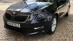 Preto Usado 2017 Skoda Octavia Carrinha | € 9.900 (Bom preço)