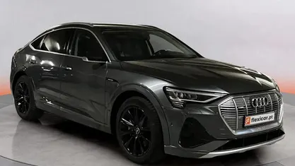 Cinzento Usado 2020 Audi e-tron S-Line SUV | € 34.890 (Preço justo)