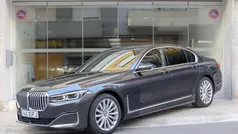 Cinza Usado 2020 BMW 730 Comfort Edition Sedan | € 50.000