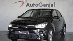 Cinzento Usado 2023 Kia Rio Citadino | € 16.990 (Preço justo)
