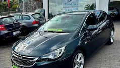 Verde Usado 2017 Opel Astra Citadino | € 20.900