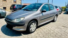 Usado 2002 Peugeot 206 Citadino | € 1.890 (Preço justo)