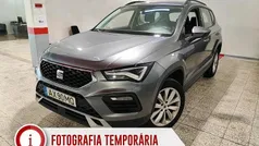 Cinza Usado 2023 Seat Ateca Style SUV | € 24.990 (Preço justo)