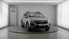 Cinzento Usado 2024 Dacia Sandero Citadino | € 17.290 (Preço justo)