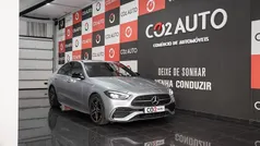 Cinza Usado 2023 Mercedes C300 AMG line Sedan | € 49.900 (Preço justo)