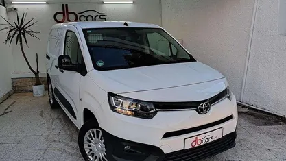 Usado 2022 Toyota Proace Monovolume | € 13.450 (Bom preço)