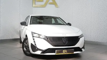 Branco Usado 2022 Peugeot 308 Active Carrinha | € 16.980 (Preço justo)