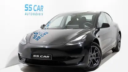 Usado 2023 Tesla Model 3 Sedan | € 29.990 (Bom preço)