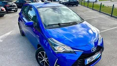Azul Usado 2018 Toyota Yaris Hybrid Active | € 17.990 (Preço justo)