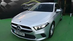 Cinza Usado 2018 Mercedes A180 Progressive | € 20.900 (Preço justo)