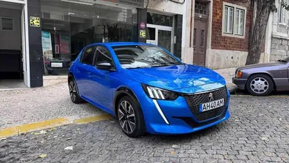 Azul Usado 2021 Peugeot 208 Citadino | € 15.000 (Preço justo)