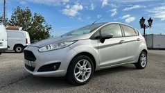Cinza Usado 2017 Ford Fiesta Trend Citadino | € 11.500 (Preço justo)