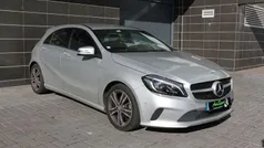 Cinza Usado 2016 Mercedes A180 Style | € 16.490 (Preço justo)