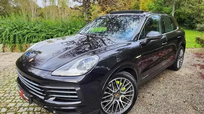 Usado Porsche Cayenne 462 HP (339 kW) 2020 SUV
