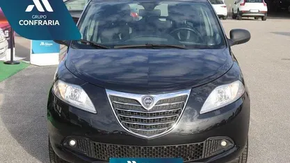 Preto Usado 2013 Lancia Ypsilon Silver Citadino | € 7.080 (Preço justo)
