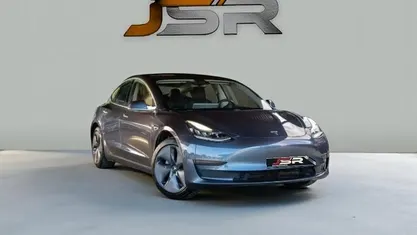 Usado Tesla Model 3 Standard Range Plus 175 kW (238 HP) 2020 Cinzento Sedan