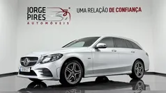 Cinza Usado 2020 Mercedes C300e AMG line Carrinha | € 32.990 (Preço justo)