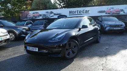 Preto Usado 2023 Tesla Model 3 Sedan | € 29.980 (Preço justo)