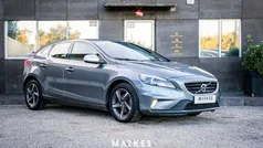 Cinzento Usado 2015 Volvo V40 R-Design Carrinha | € 12.490 (Preço justo)
