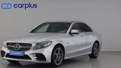 Cinza Usado 2020 Mercedes C300 AMG line SUV | € 34.990 (Preço justo)