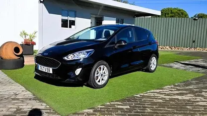 Usado Ford Fiesta 86 HP (63 kW) 2017 Preto Citadino