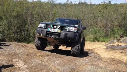 Usado Nissan Patrol 170 HP (125 kW) 1998 SUV