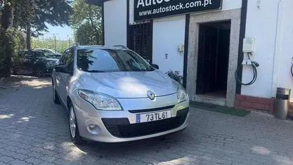 Cinzento Usado 2012 Renault Mégane III Carrinha | € 6.990 (Bom preço)