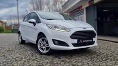 Branco Usado 2013 Ford Fiesta Trend Citadino | € 7.250 (Preço justo)