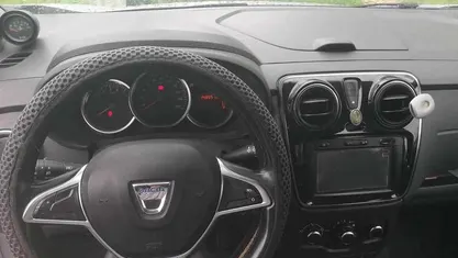Cinzento Usado 2018 Dacia Lodgy Monovolume | € 10.000 (Super Preço)