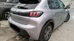 Cinza Usado 2022 Peugeot e-208 Allure Citadino | € 16.900 (Bom preço)