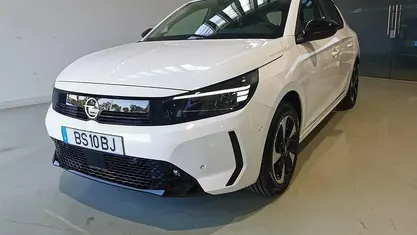 Usado Opel Corsa-e Edition 114 kW (156 HP) 2025 Citadino